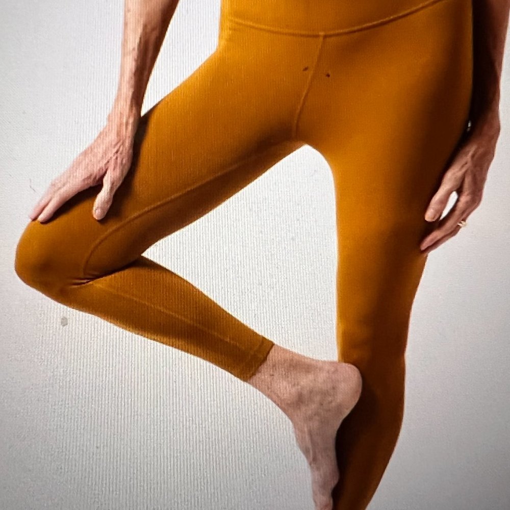Athleta Leggings Tight 7/8 - Small Yellow